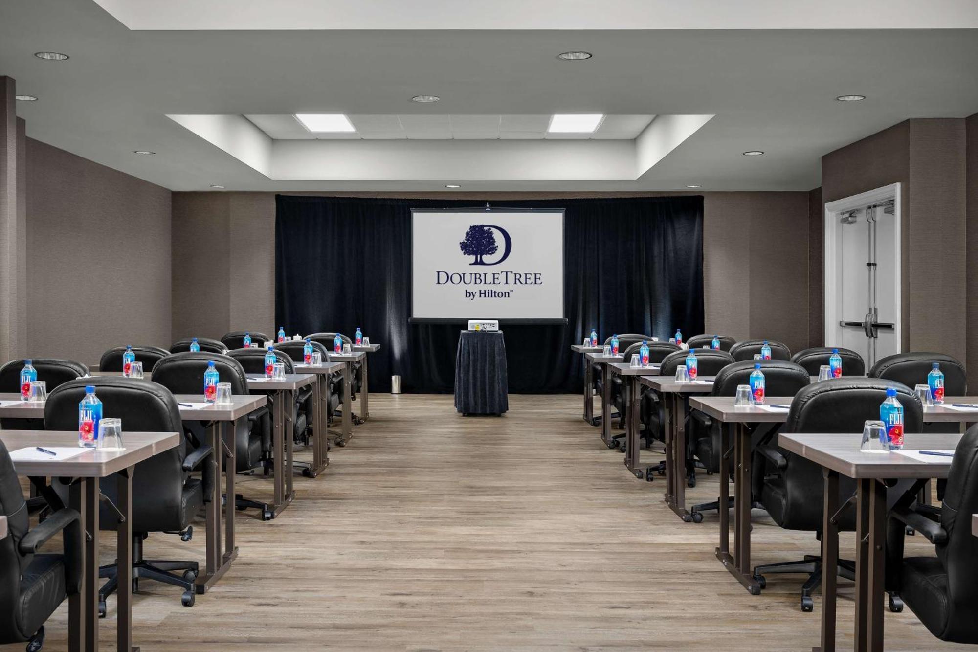 Doubletree By Hilton Chicago O'Hare Airport-Rosemont Hotel Ngoại thất bức ảnh