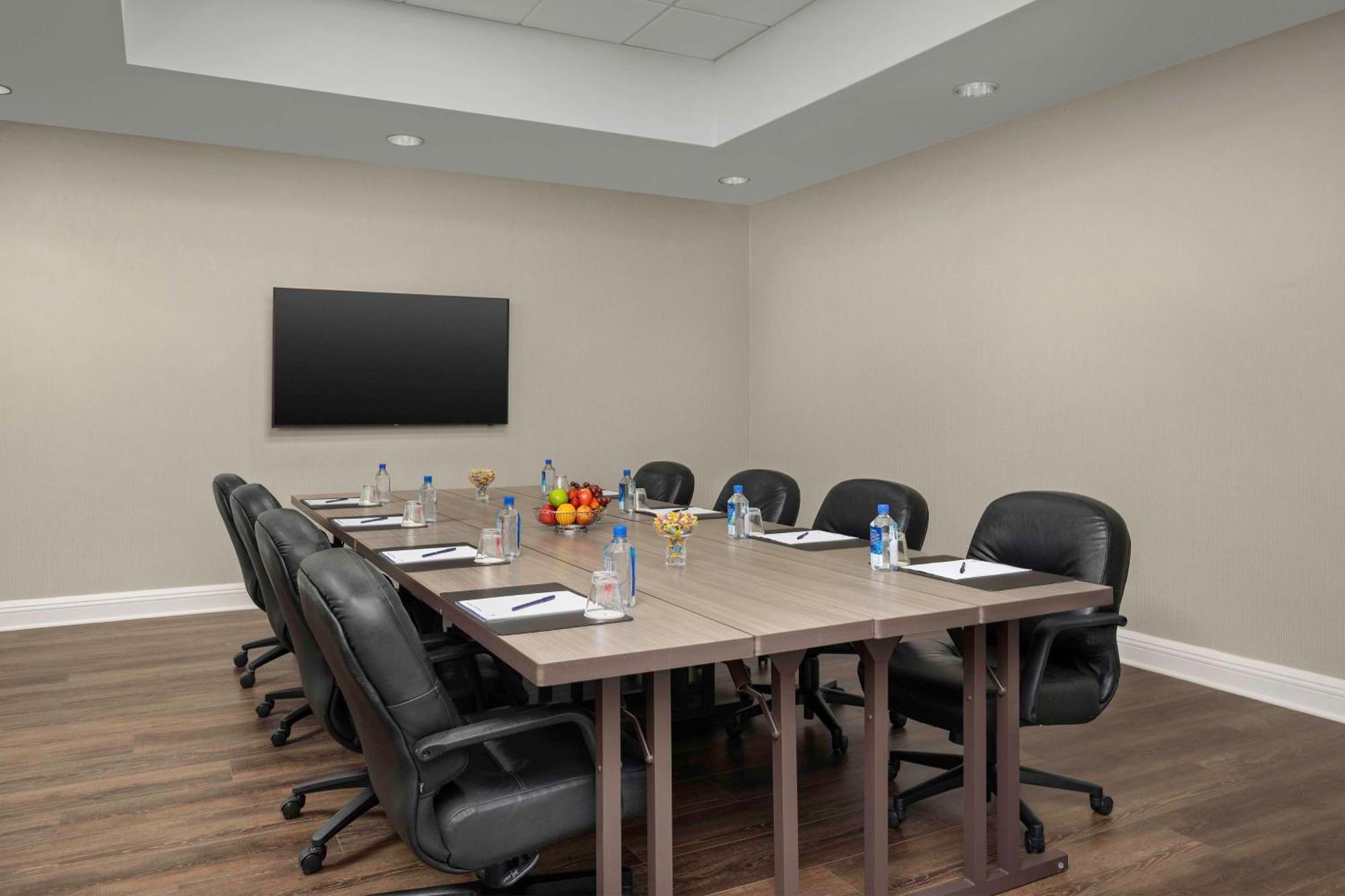 Doubletree By Hilton Chicago O'Hare Airport-Rosemont Hotel Ngoại thất bức ảnh