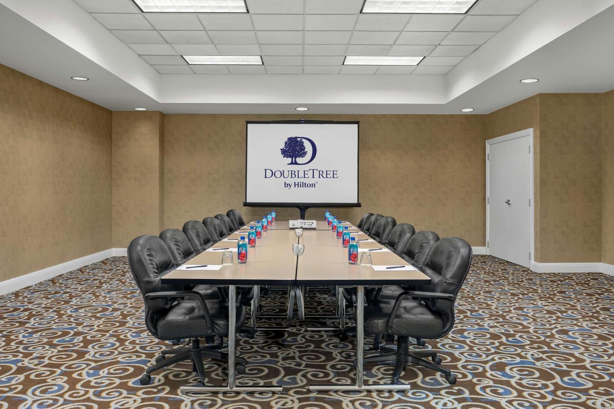 Doubletree By Hilton Chicago O'Hare Airport-Rosemont Hotel Ngoại thất bức ảnh