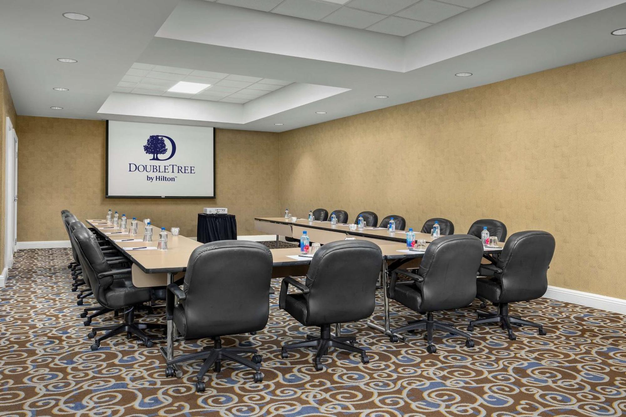 Doubletree By Hilton Chicago O'Hare Airport-Rosemont Hotel Ngoại thất bức ảnh